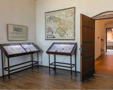 Mała sala przy wejściu