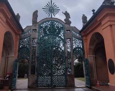 Green Gate